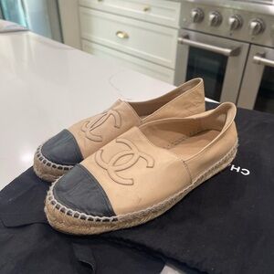 CHANEL Two-Tone Beige and Black Espadrilles